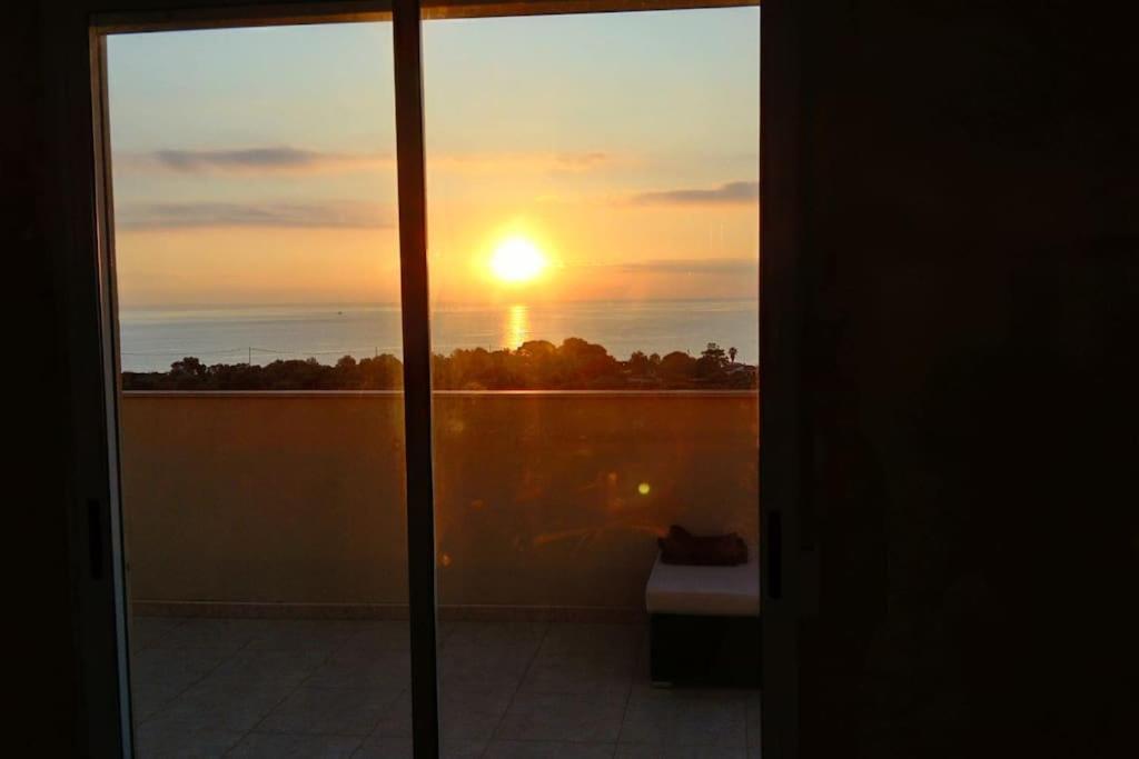 Attico Mit Meerblick เพนิสโคลา ภายนอก รูปภาพ